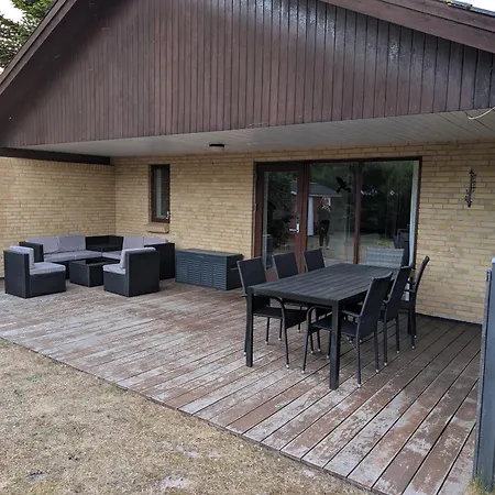 Lovely Summer House In Marielyst