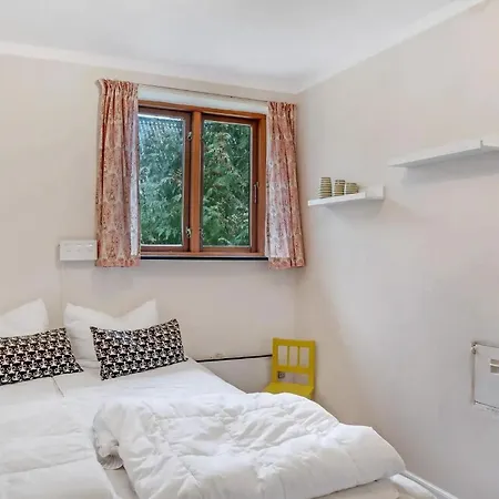 Lovely Summer House In Marielyst *